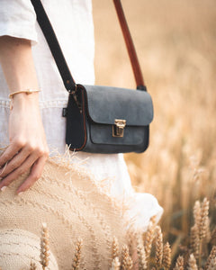 The iris cross body bag