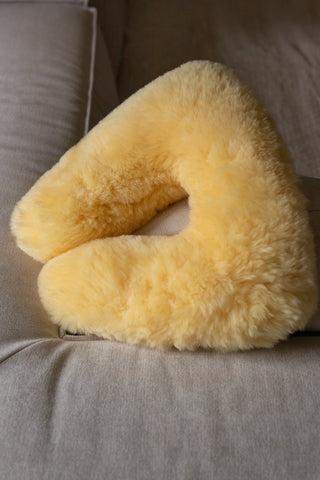 100% Sheepskin Travel Neck Pillow – Soft Natural Wool Neck Cushion