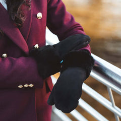 Black Sheepskin Mittens